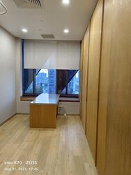 Connexion (D8), Retail #455602881